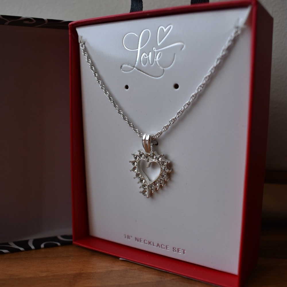 18" silver heart necklace